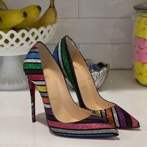 Color striped red bottoms